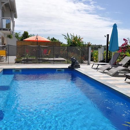 L'Eden De Josephine Apartment Le Moule Bagian luar foto